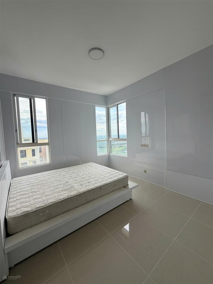 Bán era town q7 108m 3 pn 3wc full nt 3,599 tỷ