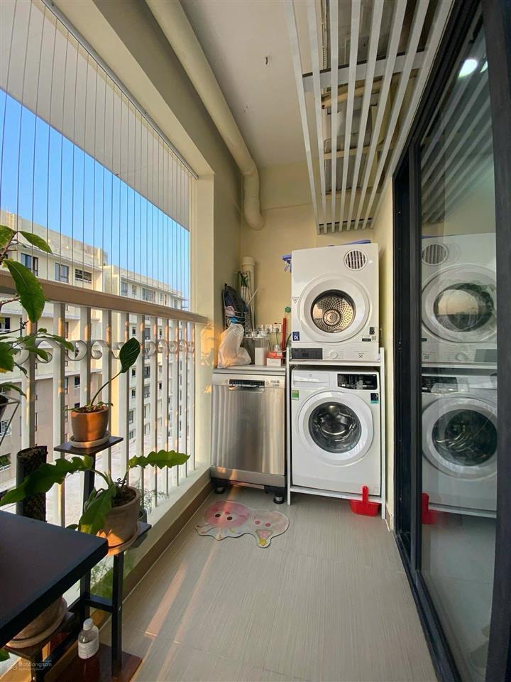 Bán căn hộ era town q7  90m  3pn  2wc  giá 4,3 tỷ  vay vietcombank 70%