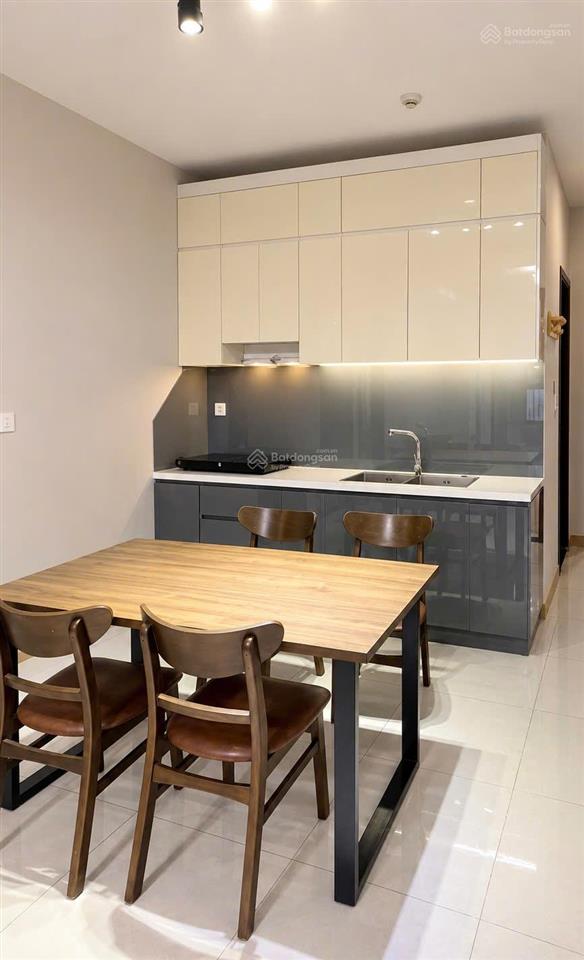 Cho thuê era town q7  90m  2pn  9 triệu 999 /tháng