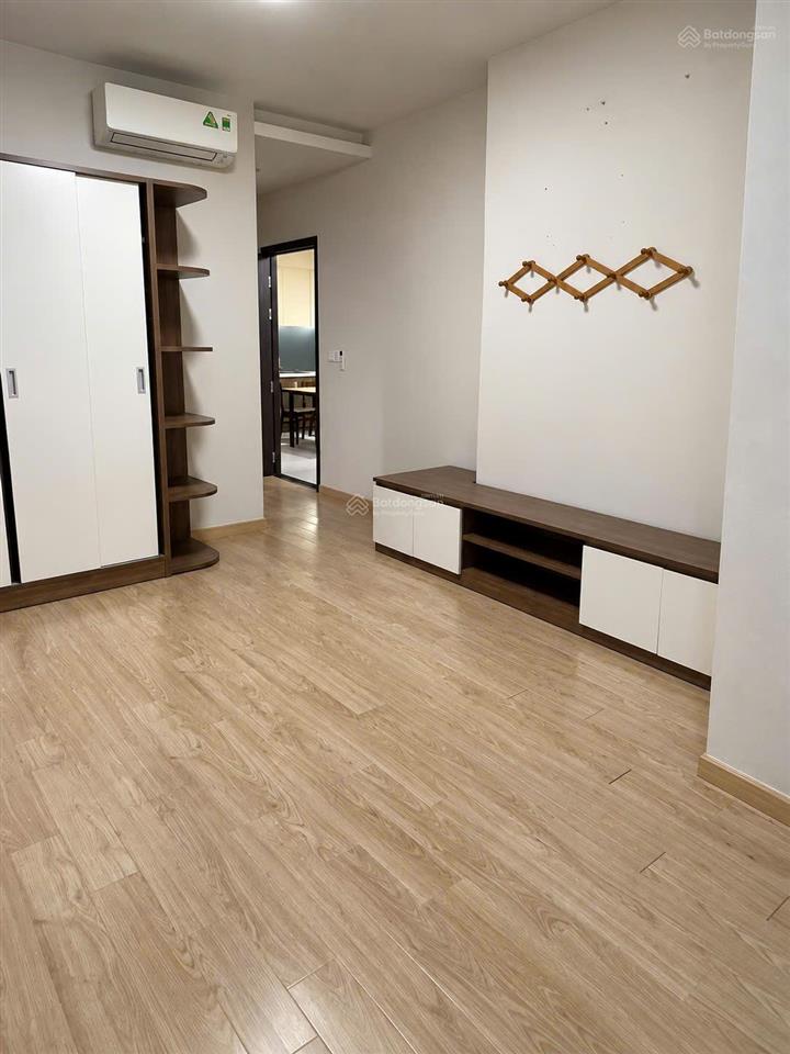 Cho thuê era town q7  90m  2pn  9 triệu 999 /tháng