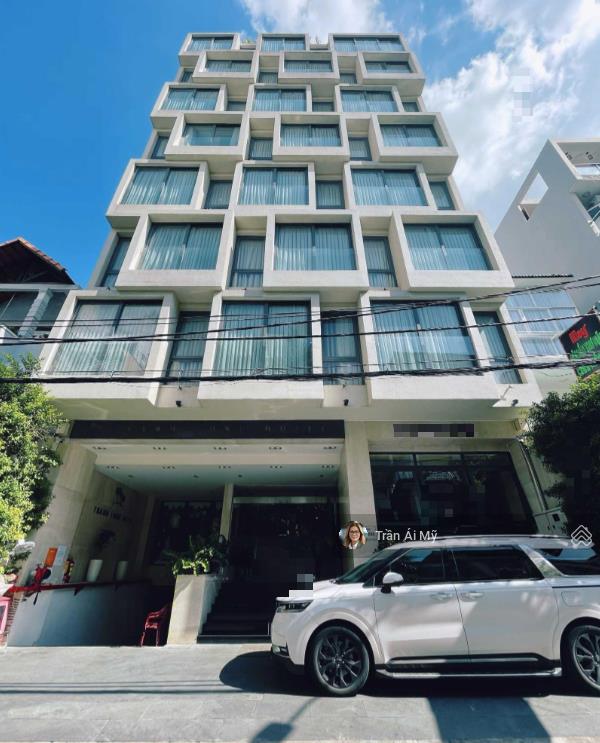 Siêu vip! cần bán nhanh khách sạn ngay nguyễn thị minh khai, 6x25m, hầm 9t, tn 200tr/th, chỉ 55 tỷ