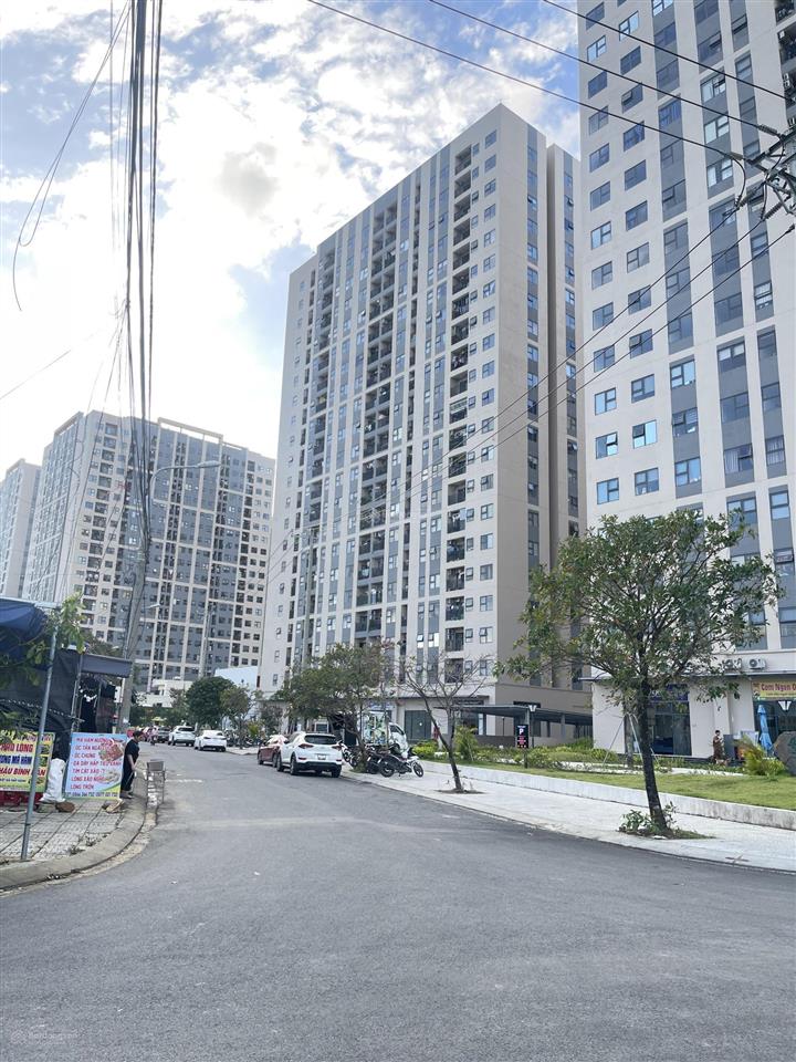 Đường huỳnh dạng kđt lakeside  sát chung cư ori thông đường nguyễn tất thành