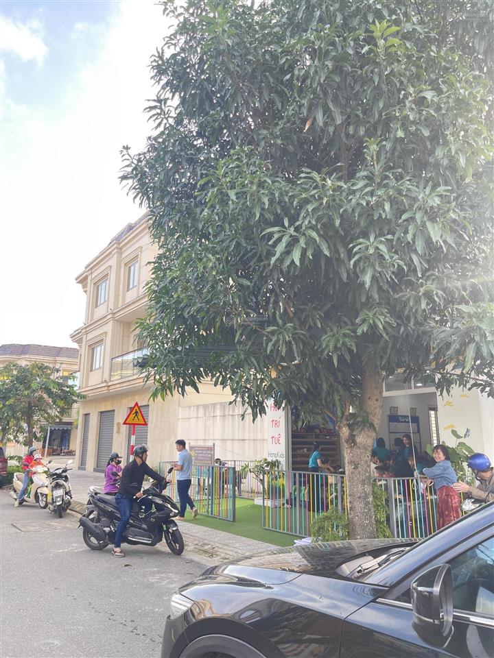 Lô đặc biệt kđt lakeside ngang 6m nằm sát 2 dãy shophouse  giá tốt từ trước tới nay