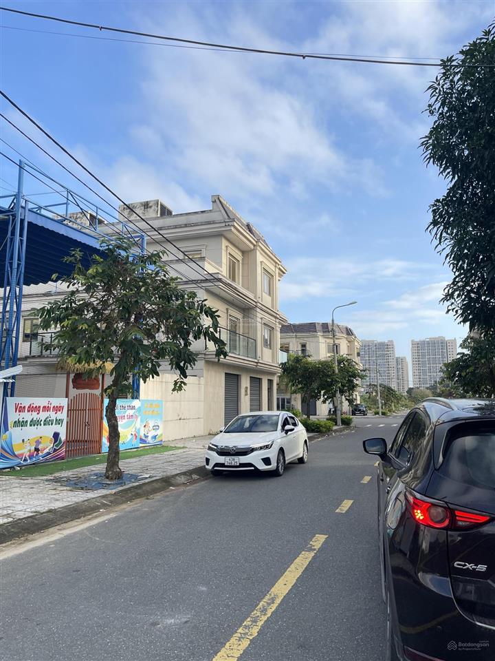 Lô đặc biệt kđt lakeside ngang 6m nằm sát 2 dãy shophouse  giá tốt từ trước tới nay