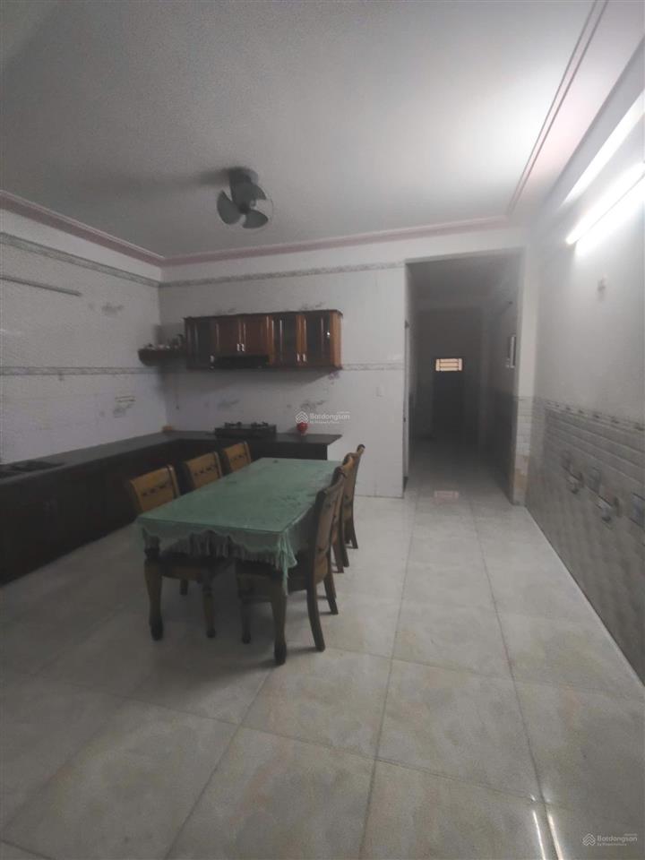 Bán nhà 2 tầng gần hồ bàu tràm  vị trí đẹp, giá tốt