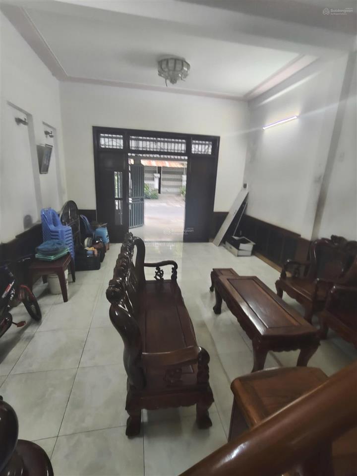 Bán nhà 2 tầng gần hồ bàu tràm  vị trí đẹp, giá tốt