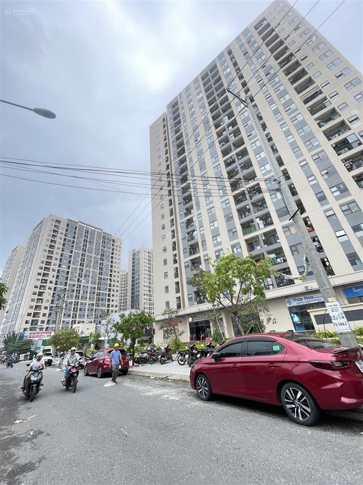 Sập hầm lô góc view trực diện chung cư chỉ hơn 10 tỷ dt lớn