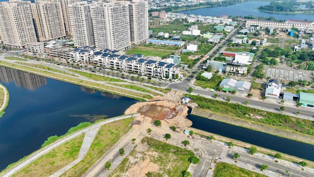 Lô góc đường 10,5m duy nhất tại kđt lakeside dt khủng 317,5m2