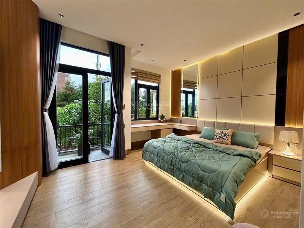 Nhà mới 3 tầng góc 2 mặt tiền thông biển xuân thiều chỉ 150m
