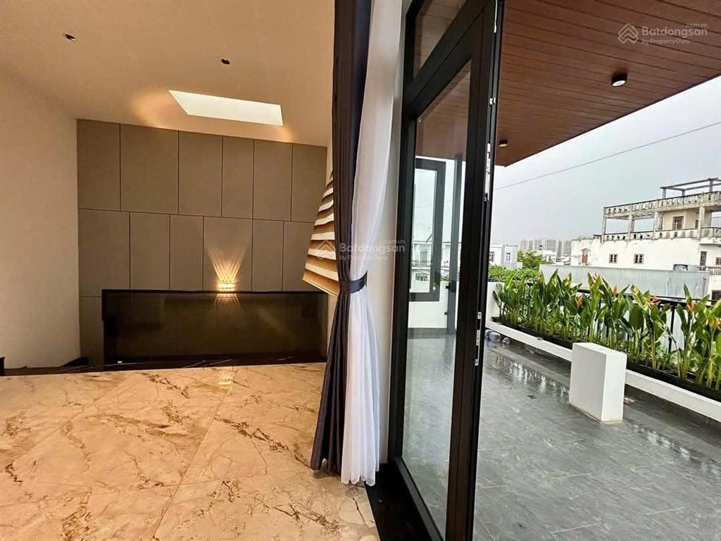 Nhà mới 3 tầng góc 2 mặt tiền thông biển xuân thiều chỉ 150m