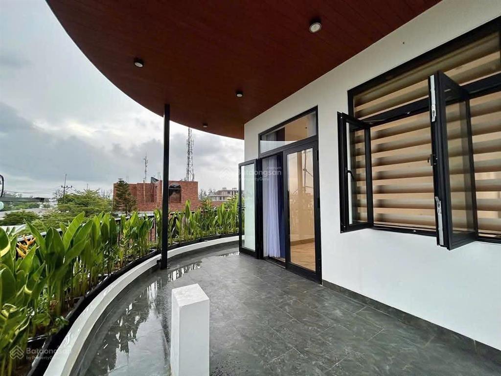 Nhà mới 3 tầng góc 2 mặt tiền thông biển xuân thiều chỉ 150m