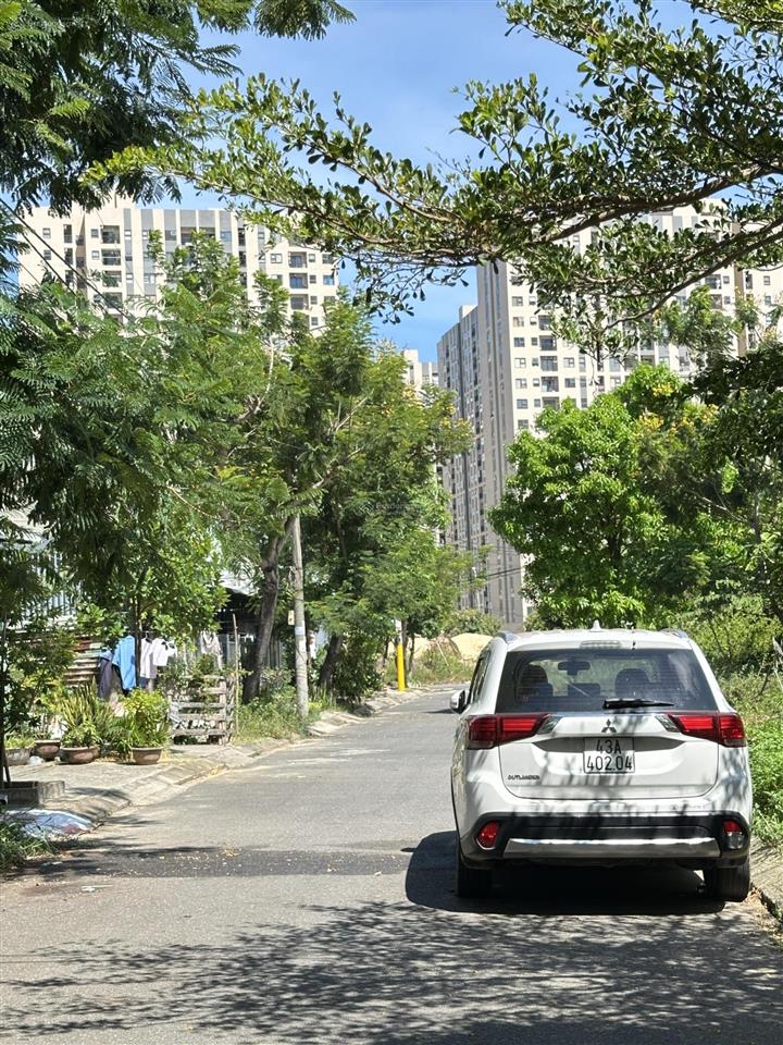 Bán lô hòa hiệp 3 gần chung cư và trường học  cách biển 600m