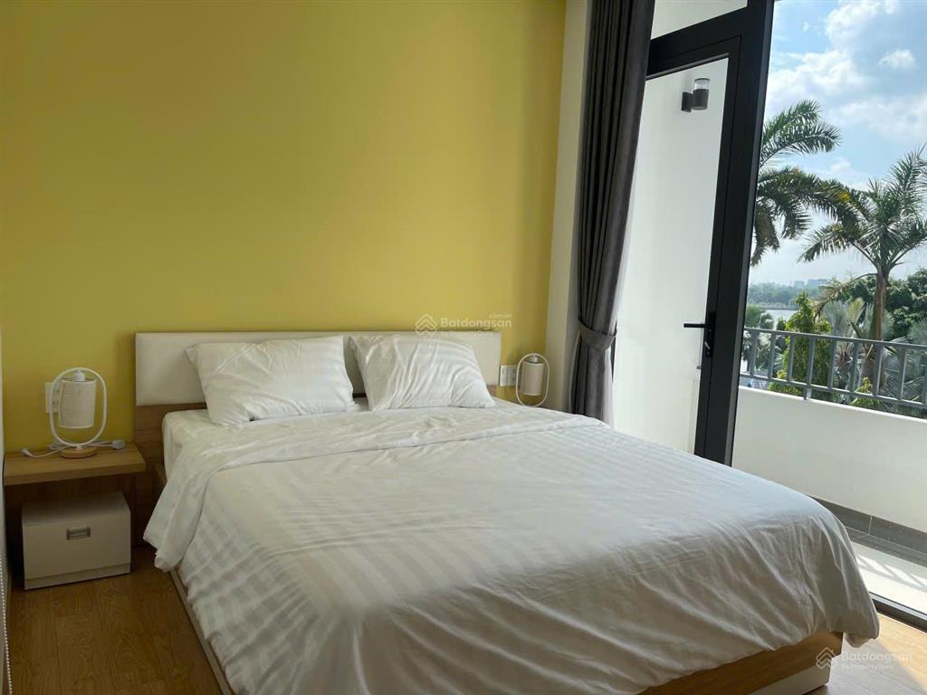 Bán căn hộ dịch vụ 244m2, 118 tỷ, đường số 1, thảo điền, q2, view đẹp, giá ưu đãi