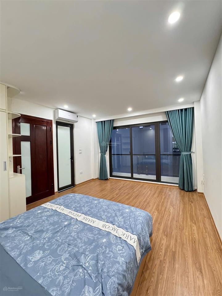 Cho thuê nhà nguyên căn 6 tầng bát khối  long biên  full nội thất  16tr/1 tháng