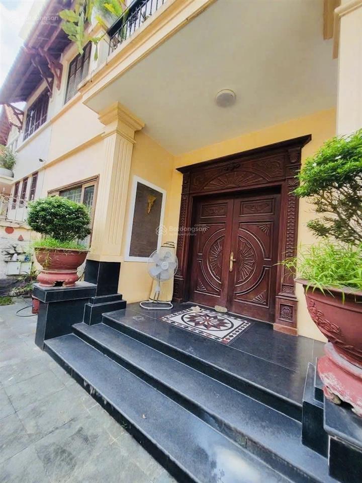 Cho thuê biệt thự sân vườn việt hưng 200m² full nội thất, làm văn phòng, ở sướng. giá 35tr