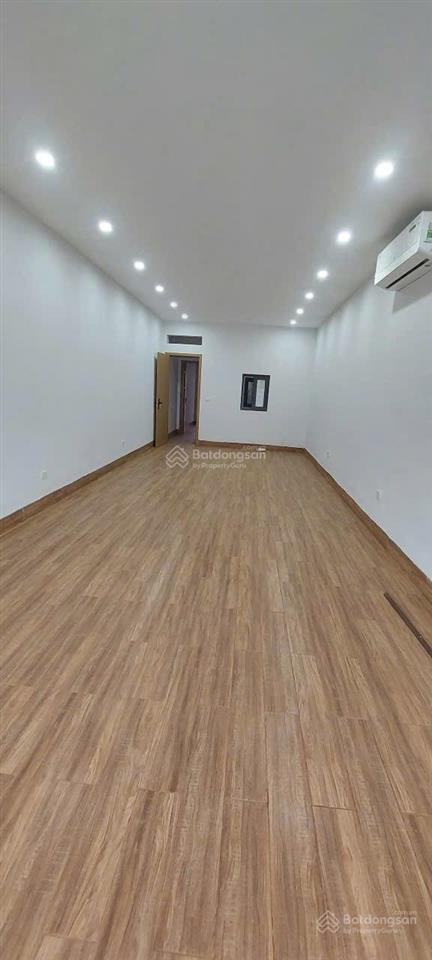 Cho thuê mp hoa lâm 100m/sàn, làm văn phòng, showroom, giá 20tr/th.
