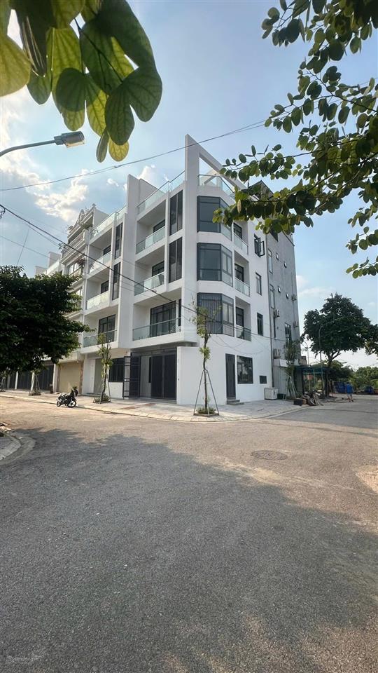 Cho thuê nhà liền kề đồng dinh  thạch bàn 66m x 5 tầng 6 ngủ khép kín. nhận khách nước ngoài.