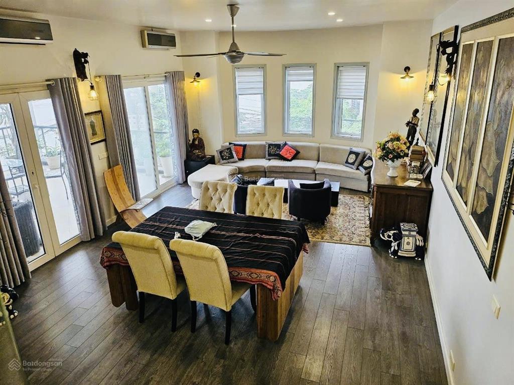Biệt thự sân vườn ngọc thuỵ view sông hồng, đón nắng và gió, sống ở đây thọ thêm 10 năm.