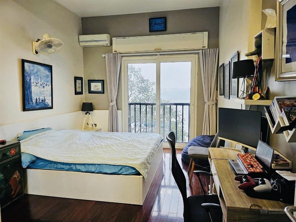 Biệt thự sân vườn ngọc thuỵ view sông hồng, đón nắng và gió, sống ở đây thọ thêm 10 năm.