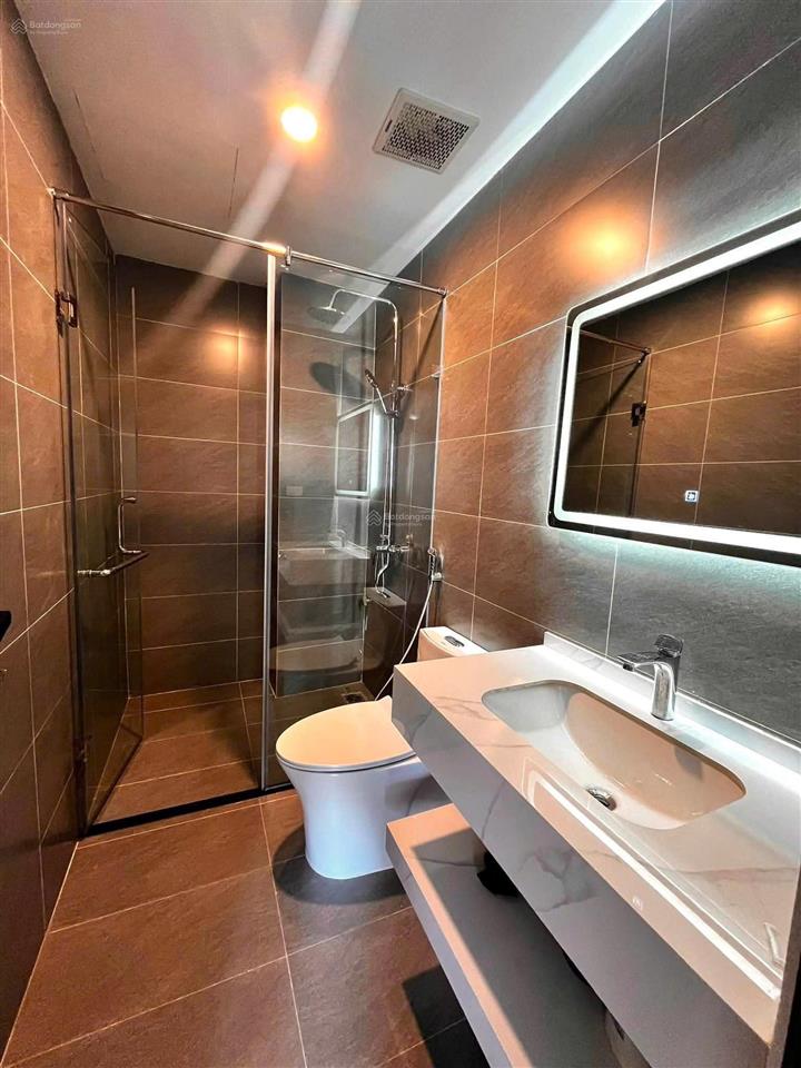17tr/tháng. cho thuê nhà nguyên căn đàm quang trung 36m2 6 tầng thang máy full đồ, mới tinh.