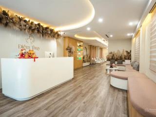 Cho thuê mặt bằng kinh doanh mặt phố việt hưng tầng 1 & 2 thang máy vỉa hè rộng, kd đỉnh.0856 567 ***