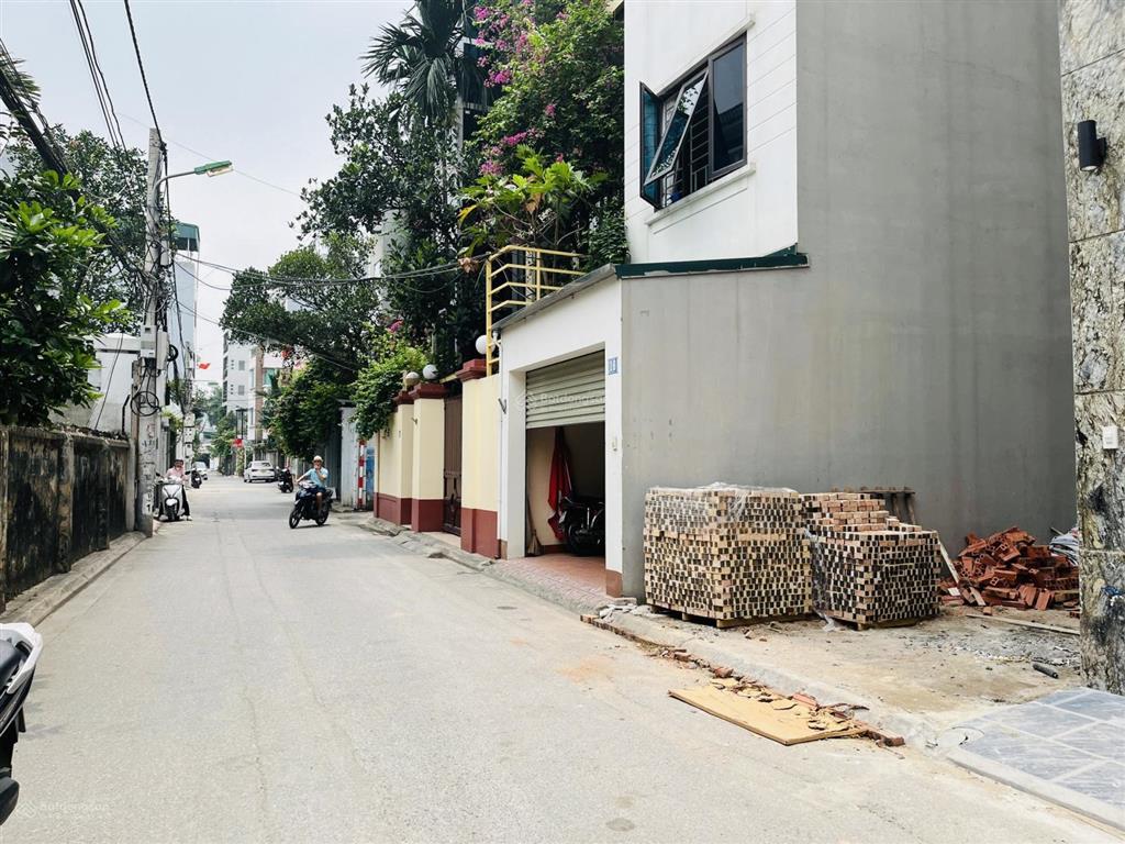 Đất phân lô ngọc thụy, ô tô tránh cạnh công viên 3 quả đồi, tđc ngọc thụy dt 52,7m2. giá 13.9 tỷ