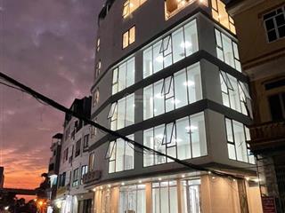 Cho thuê tòa nhà phố thượng thanh 6 tầng thang máy + hầm mặt tiền 12m lô góc 38 triệu/th