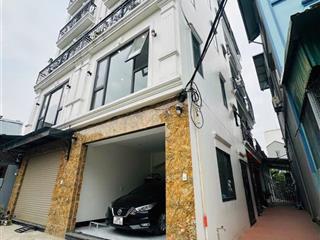 Cho thuê nhà nguyên căn 6 tầng, gara ô tô, 4 phòng ngủ, chốt 13 triệu/tháng