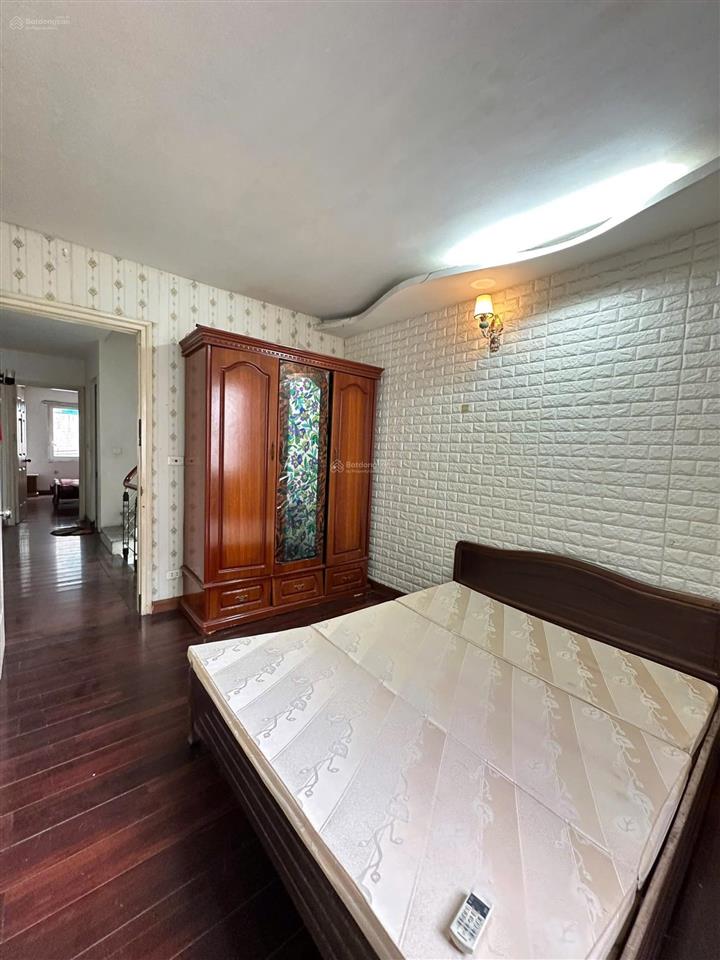 Cho thuê nhà nguyên căn full đồ bồ đề  05 tầng 05 ngủ ngõ ô tô 10tr/tháng. 0856 567 ***