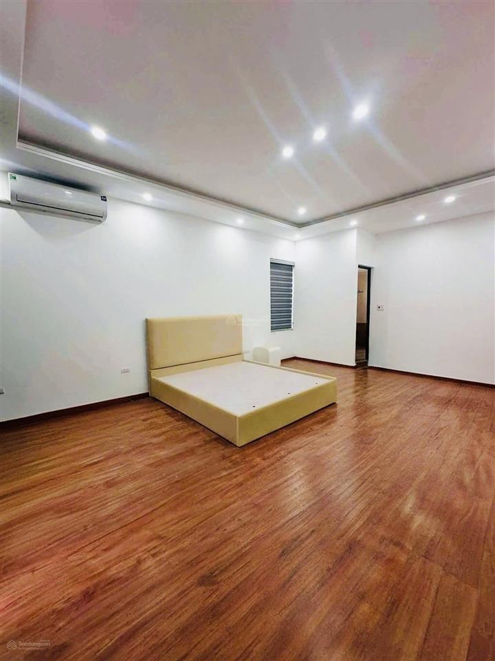 Cho thuê nhà nguyên căn ngô gia tự, 5 tầng thang máy, 65m², 3 phòng ngủ, full đồ. giá 15tr/th