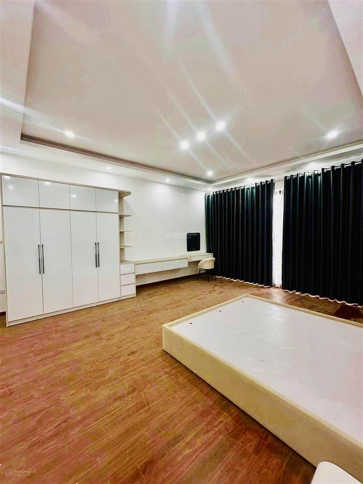 Cho thuê nhà nguyên căn ngô gia tự, 5 tầng thang máy, 65m², 3 phòng ngủ, full đồ. giá 15tr/th