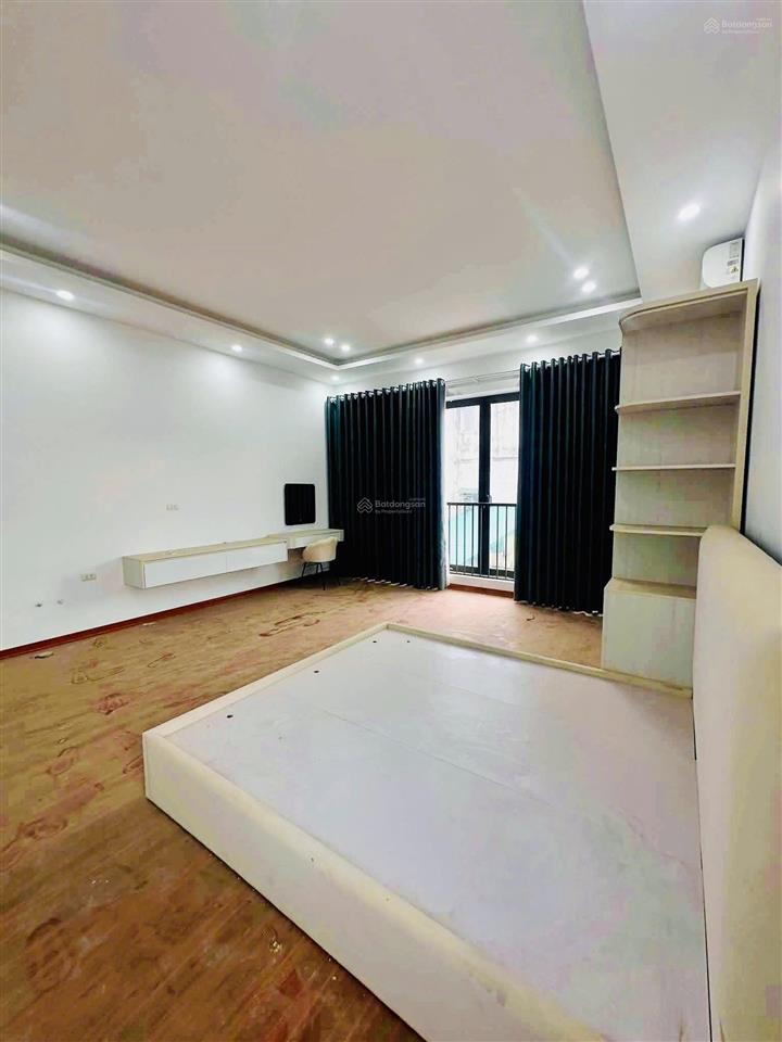Cho thuê nhà nguyên căn ngô gia tự, 5 tầng thang máy, 65m², 3 phòng ngủ, full đồ. giá 15tr/th