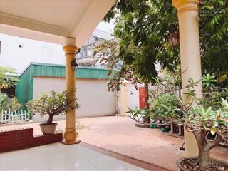 Cho thuê biệt thự nhà vườn tư đình long biên | 500m2 4 tầng | gara ô tô full nội thất. giá 18tr/th