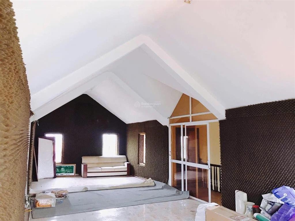 Cho thuê biệt thự nhà vườn tư đình long biên | 500m2 4 tầng | gara ô tô full nội thất. giá 18tr/th