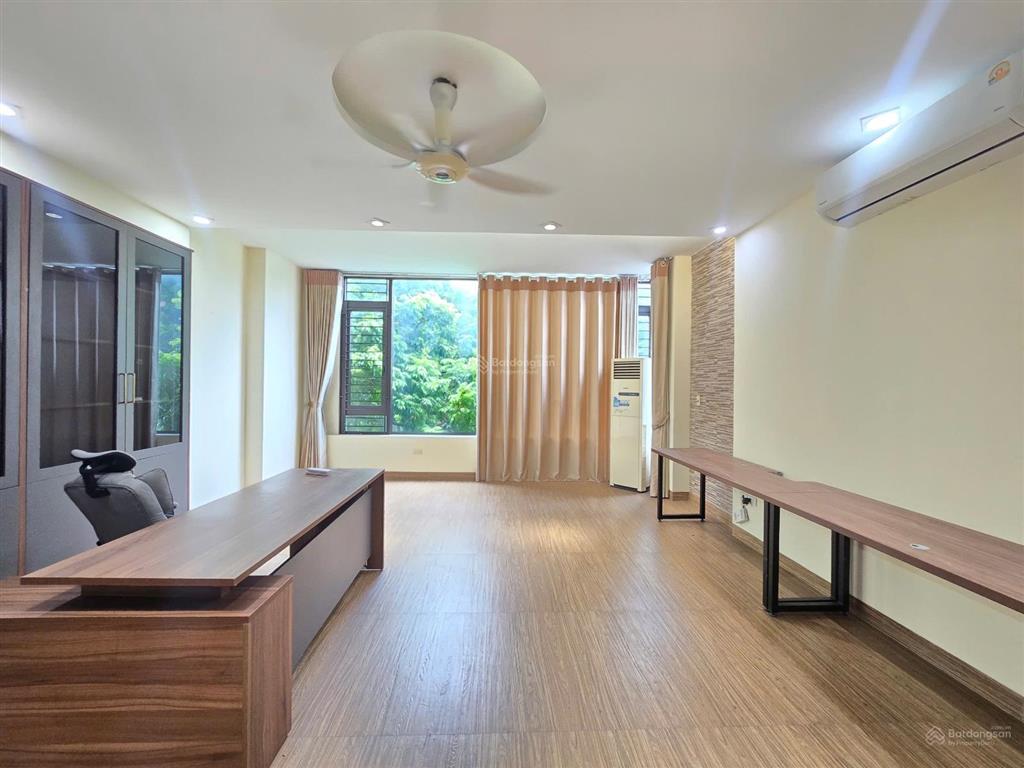 Cho thuê nhà phố hoa lâm 73m2 5 tầng thông sàn kinh doanh 20 triệu/tháng. 0856 567 ***