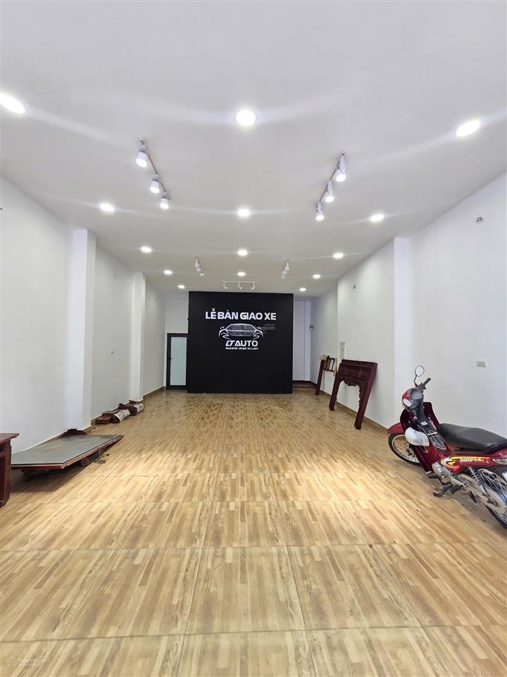 Cho thuê nhà phố hoa lâm 73m2 5 tầng thông sàn kinh doanh 20 triệu/tháng. 0856 567 ***