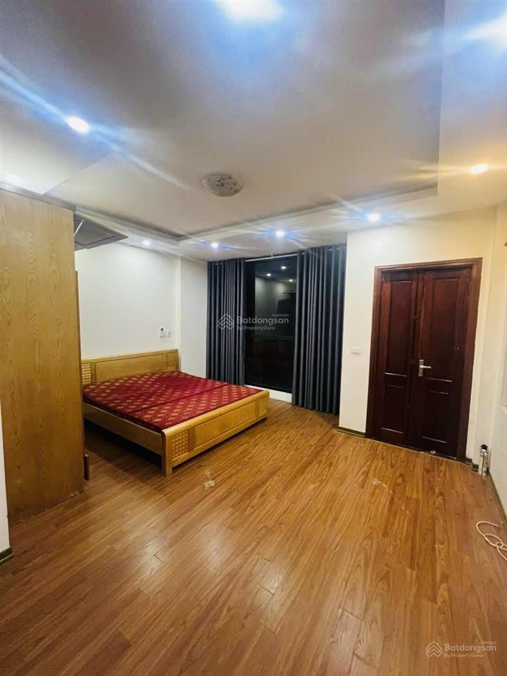 Cho thuê nhà lô góc ngọc thụy ô tô tránh, vào nhà 5 tầng 3pn 13 triệu/tháng.0856 567 ***