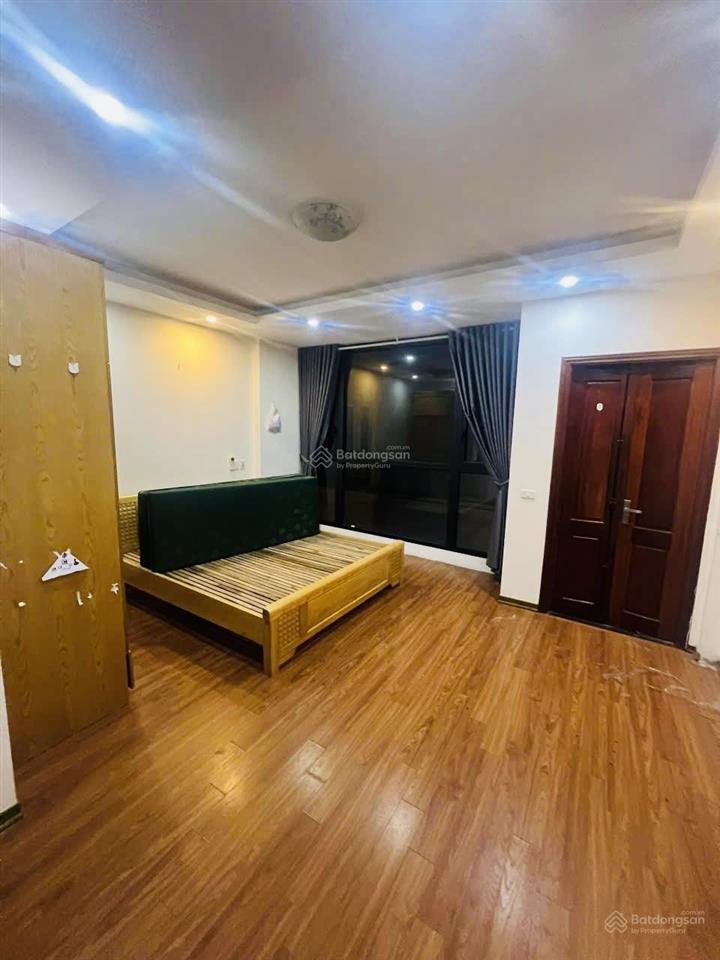 Cho thuê nhà lô góc ngọc thụy ô tô tránh, vào nhà 5 tầng 3pn 13 triệu/tháng.0856 567 ***