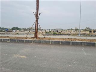 Bán đất vườn đối diện trường đh xây dựng