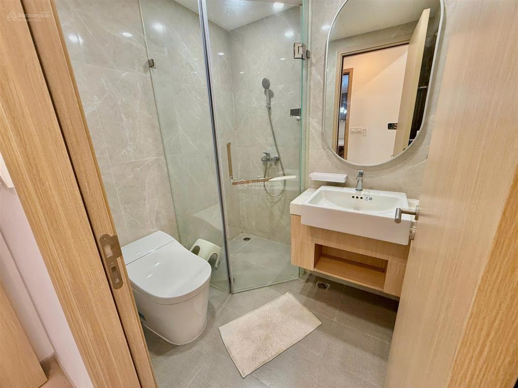 Bán nhanh 2pn masteri centre point full nội thất luxury view công viên và hồ bơi tại vinhome quận 9