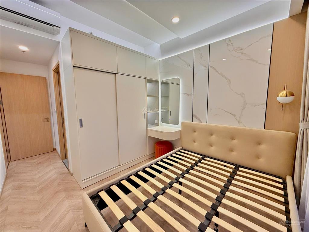 Bán nhanh 2pn masteri centre point full nội thất luxury view công viên và hồ bơi tại vinhome quận 9