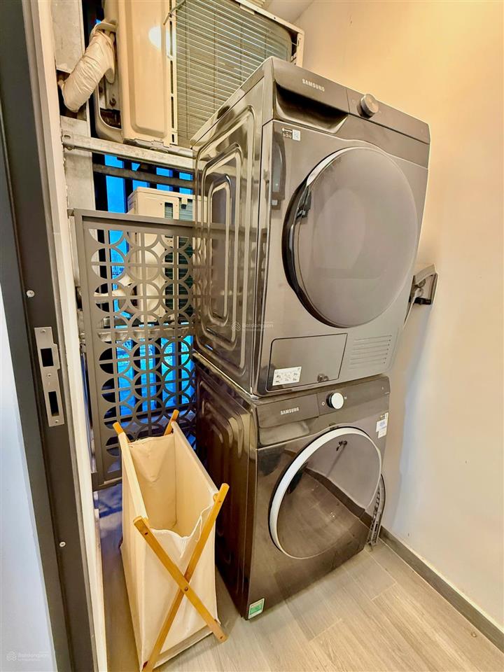 Bán nhanh 2pn masteri centre point full nội thất luxury view công viên và hồ bơi tại vinhome quận 9