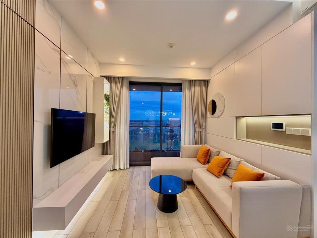 Bán nhanh 2pn masteri centre point full nội thất luxury view công viên và hồ bơi tại vinhome quận 9