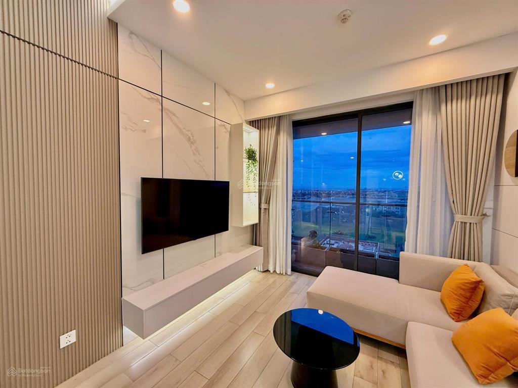 Bán nhanh 2pn masteri centre point full nội thất luxury view công viên và hồ bơi tại vinhome quận 9