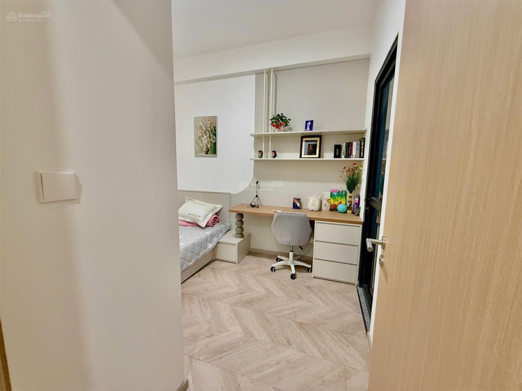 Cho thuê 1pn + layout 2pn1wc full nội thất luxury chỉ 12tr tại masteri centre point vinhomes quận 9