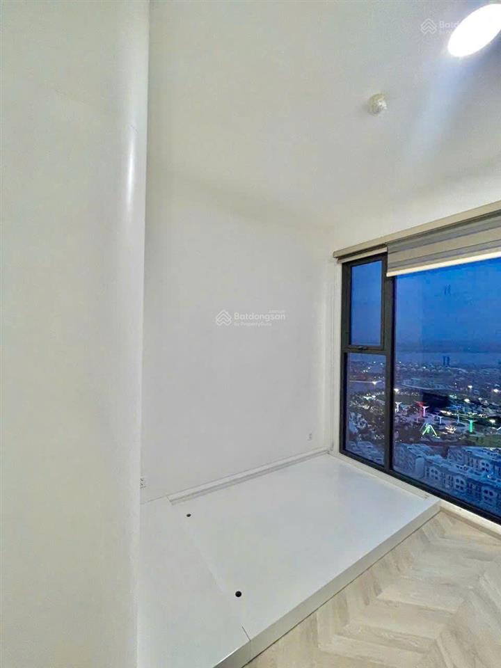 Cho thuê 3pn full nội thất đẹp view trực diện công viên 36ha giá chỉ 23 triệu vinhomes grand park