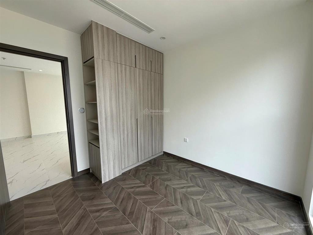 Cho thuê 3pn ntcb rèm giá chỉ 18tr/th tại opus one tại vinhomes grand park quận 9