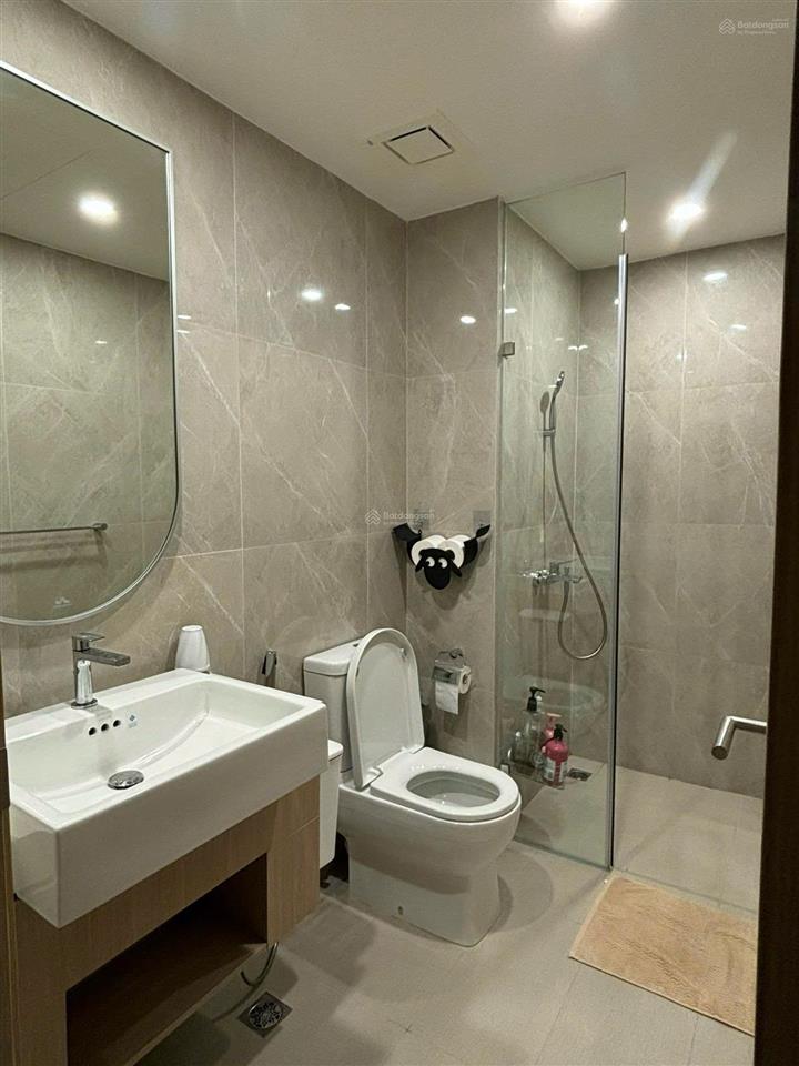 Chính chủ bán nhanh 2pn full nội thất luxury giá chỉ 5tỷ1 btp đã có sổ tại masteri vinhomes quận 9