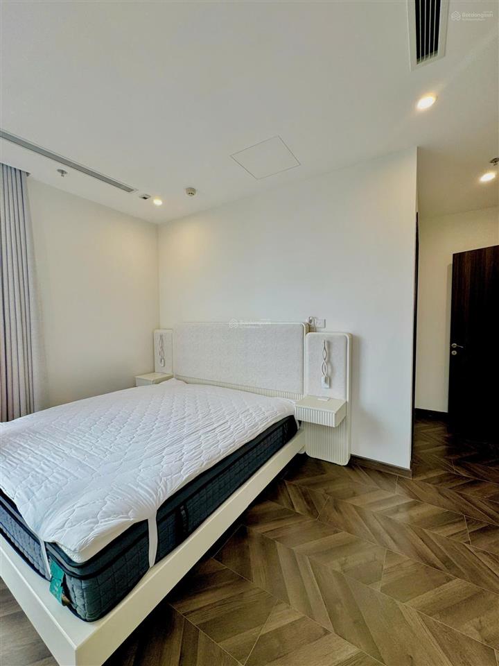 Cho thuê 2pn full nội thất luxury 18tr view trực diện công viên và sông đồng nai tại opus one