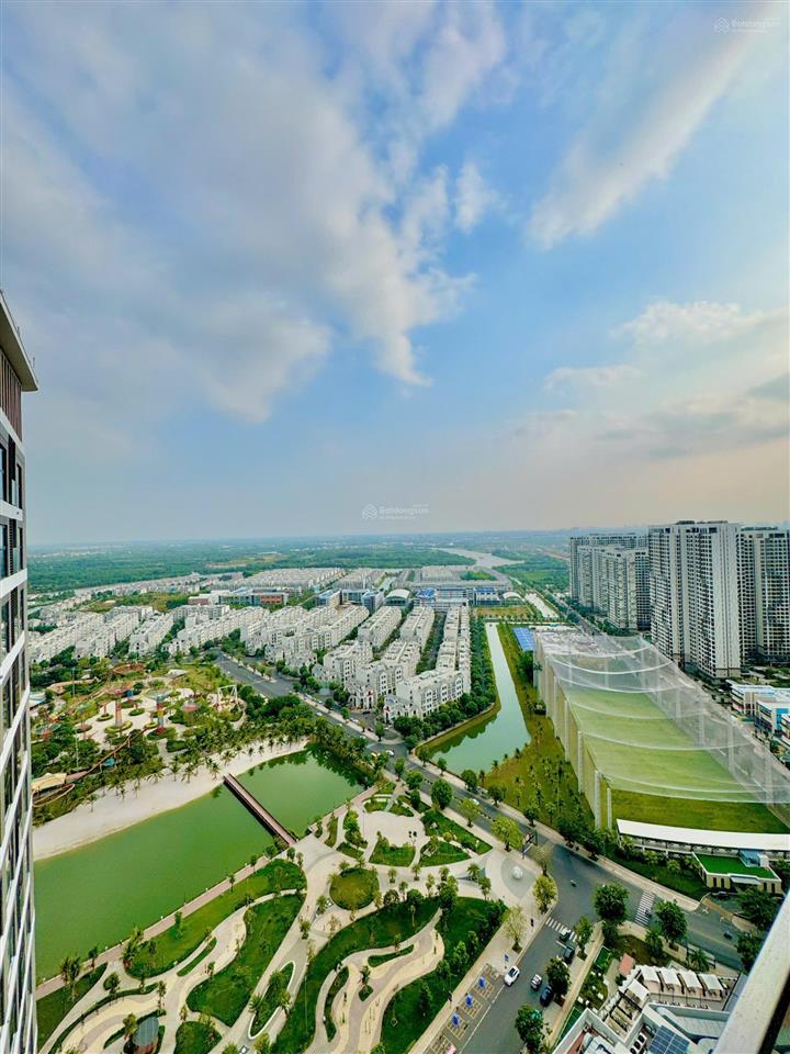 Cho thuê 2pn full nội thất luxury 18tr view trực diện công viên và sông đồng nai tại opus one